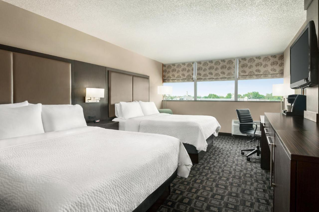 Holiday Inn Louisville East - Hurstbourne, An Ihg Hotel Екстер'єр фото