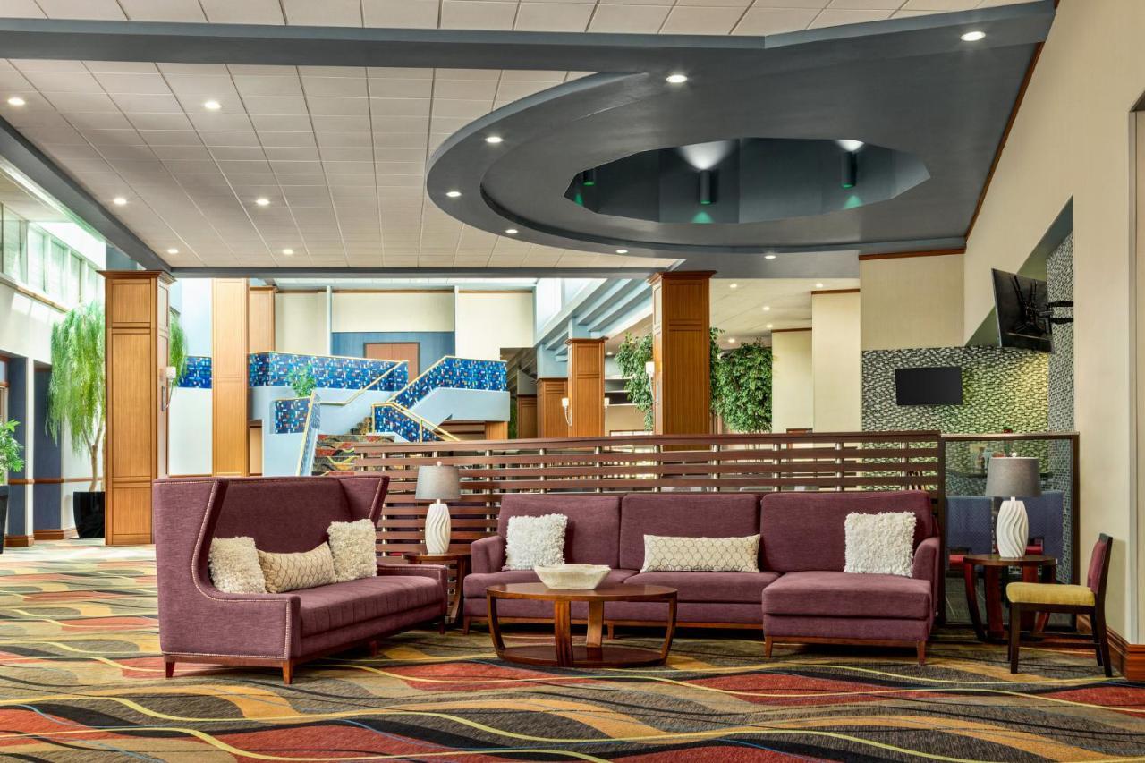 Holiday Inn Louisville East - Hurstbourne, An Ihg Hotel Екстер'єр фото