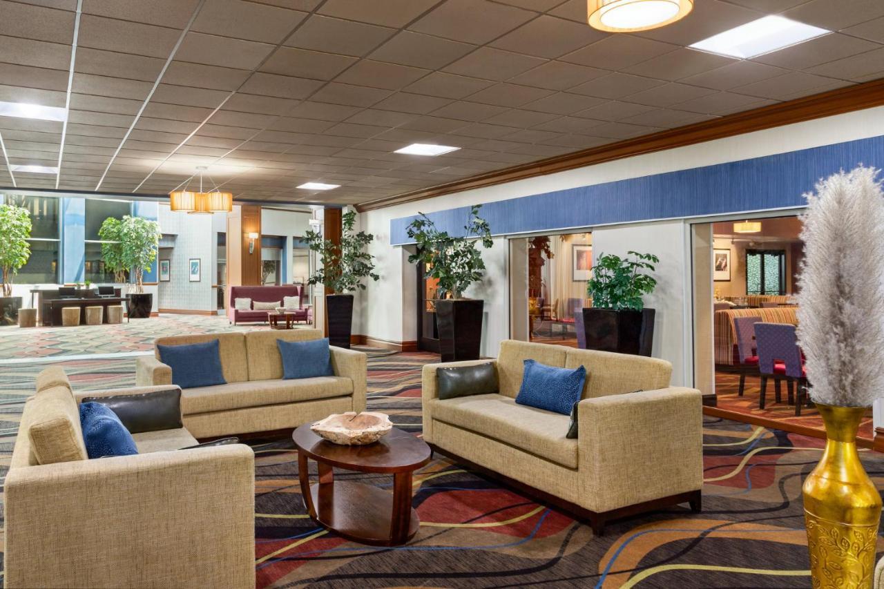 Holiday Inn Louisville East - Hurstbourne, An Ihg Hotel Екстер'єр фото