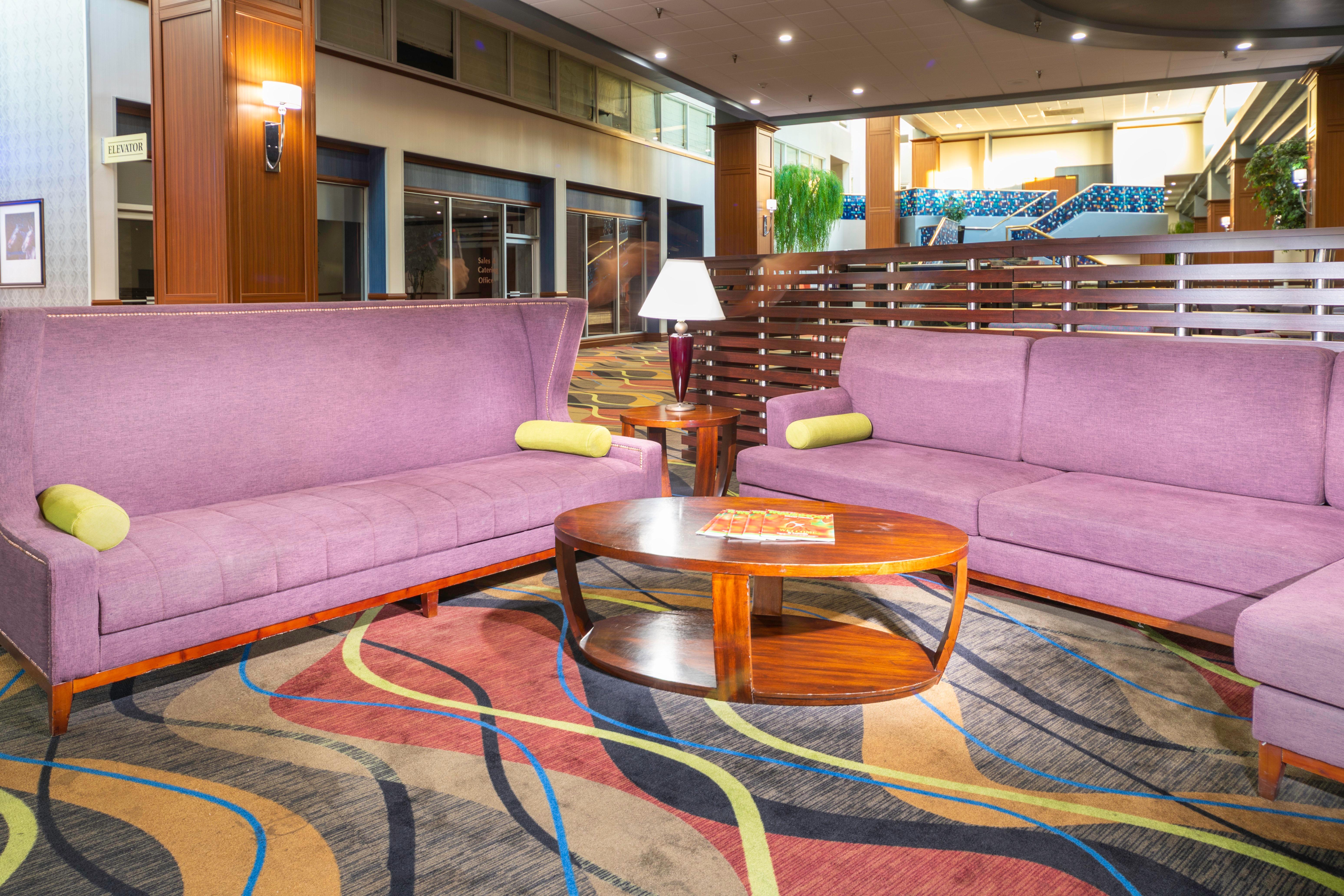 Holiday Inn Louisville East - Hurstbourne, An Ihg Hotel Екстер'єр фото