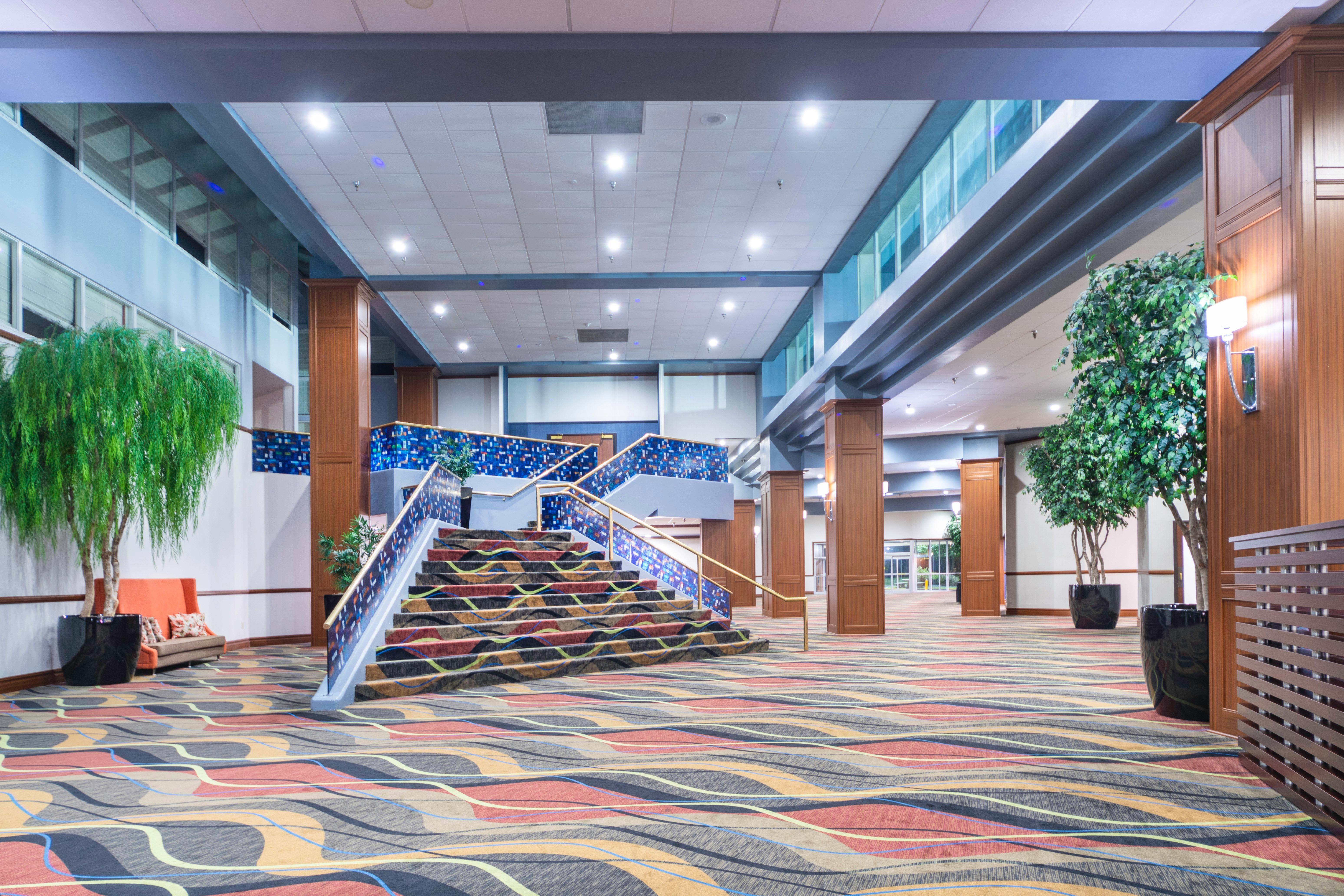 Holiday Inn Louisville East - Hurstbourne, An Ihg Hotel Екстер'єр фото